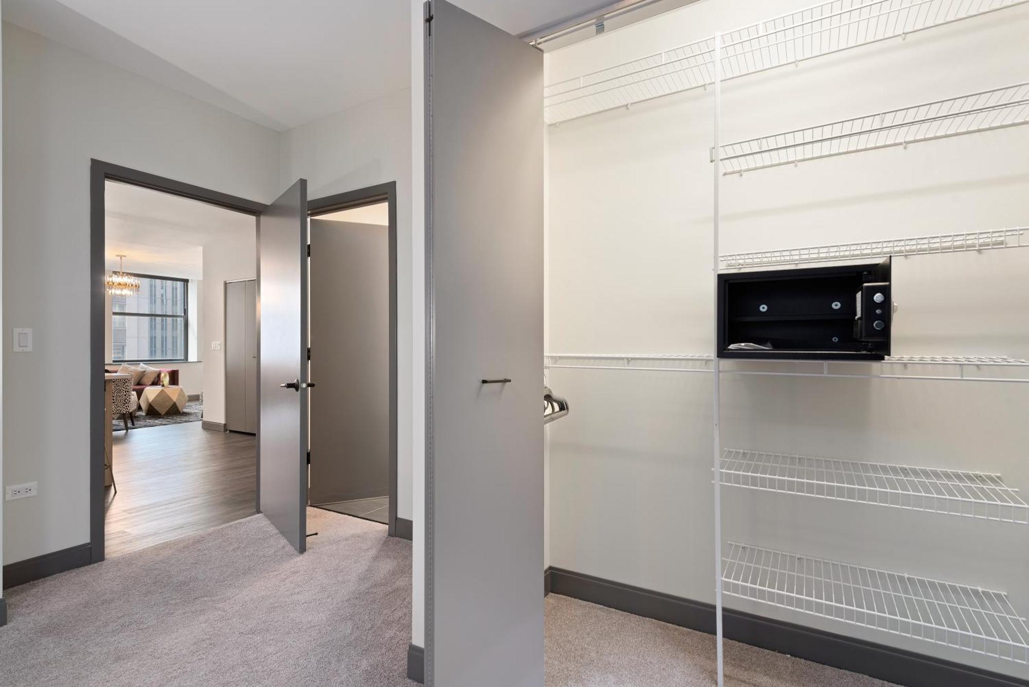 Experience Downtown Chicago At Millennium - Luxury Apartments In The Loop エクステリア 写真