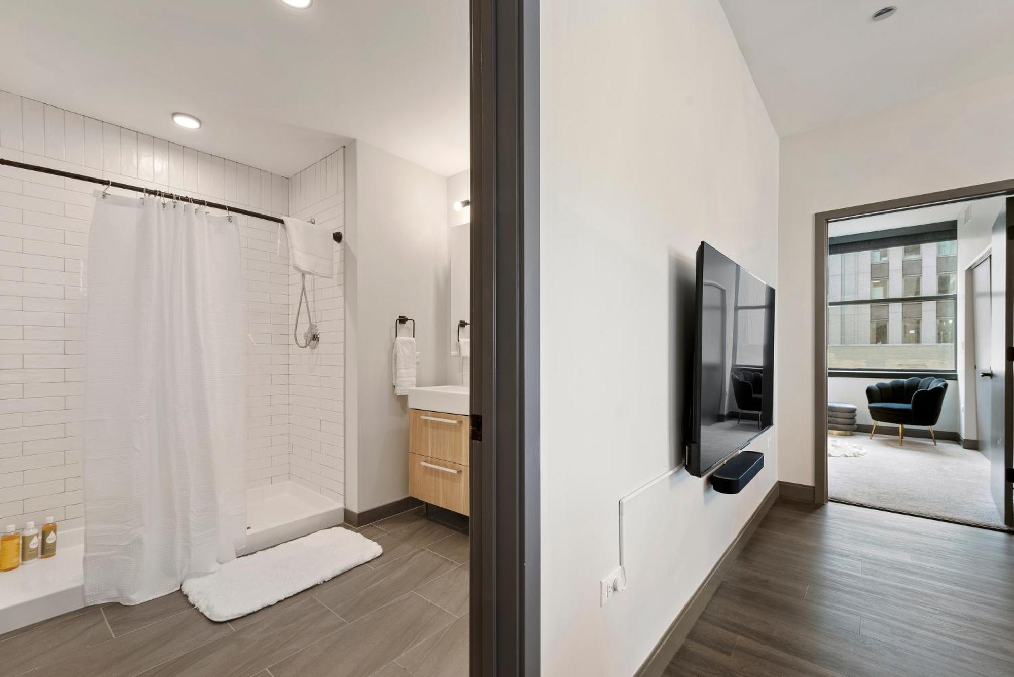 Experience Downtown Chicago At Millennium - Luxury Apartments In The Loop エクステリア 写真