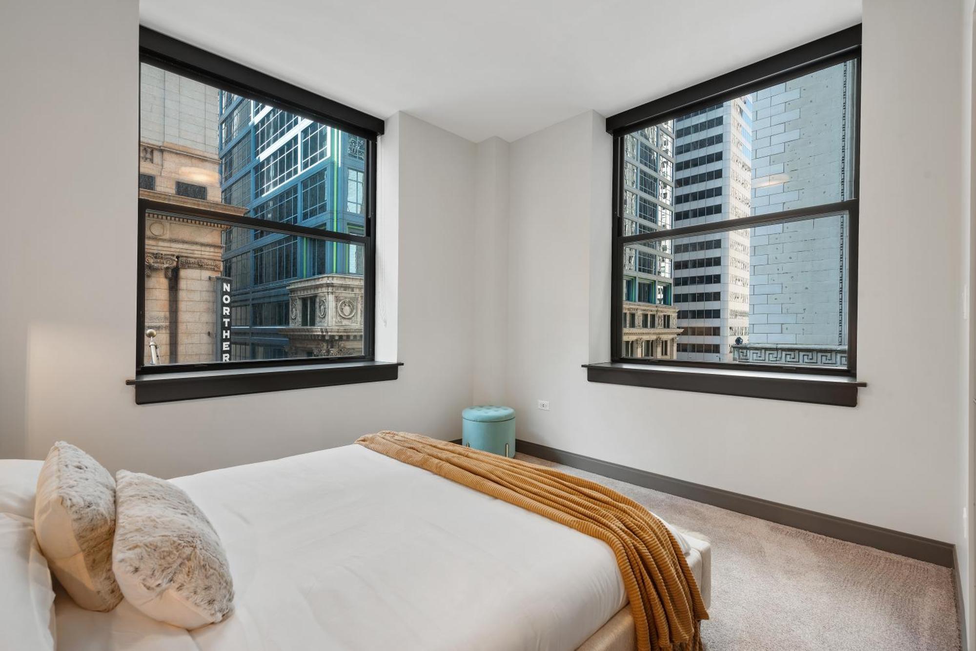 Experience Downtown Chicago At Millennium - Luxury Apartments In The Loop エクステリア 写真